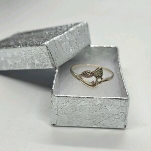 10k Yellow Gold Ladies Dainty Landstrom’s Black Hills Gold Ring Band Size 9